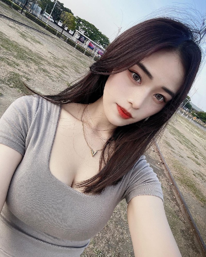 C005 图片225张 视频0个 中国女 香港 高颜值美女 性感 真实 高颜值