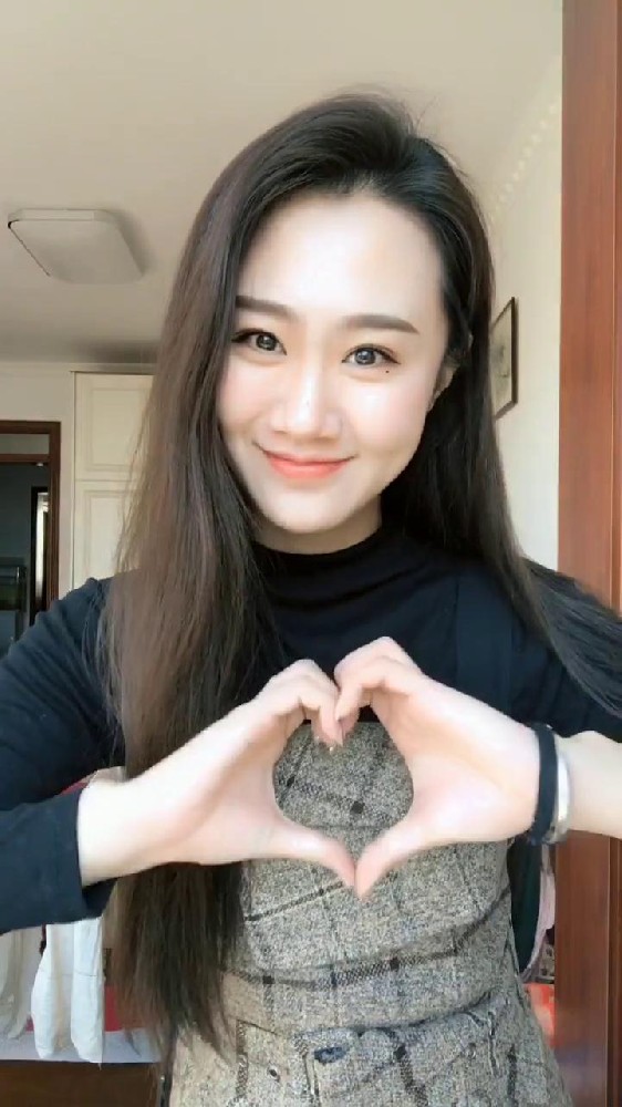 L104 图片368张 视频143个 中国女 素颜真实无美颜无滤镜