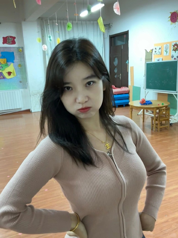 A043 照片328张 视频25个 中国女 成熟知性大姐姐生活健身照 真实、少女、少妇