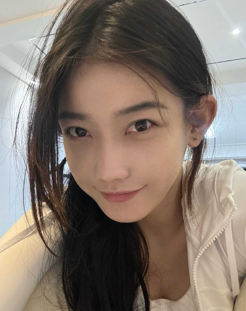 A148 图片258 视频35 中国女 真实 女生 旅游 舞蹈