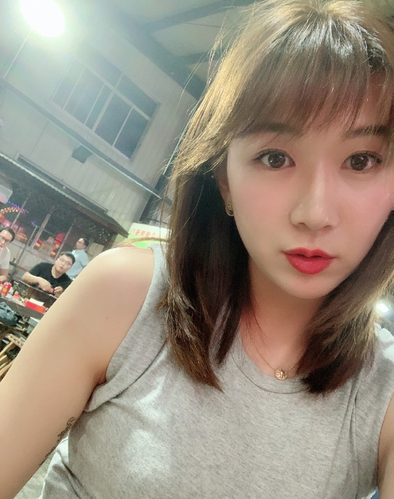 A192（413P+174V）中国女 真实 宝妈 少妇 套图素材，视频带自拍 反差视频