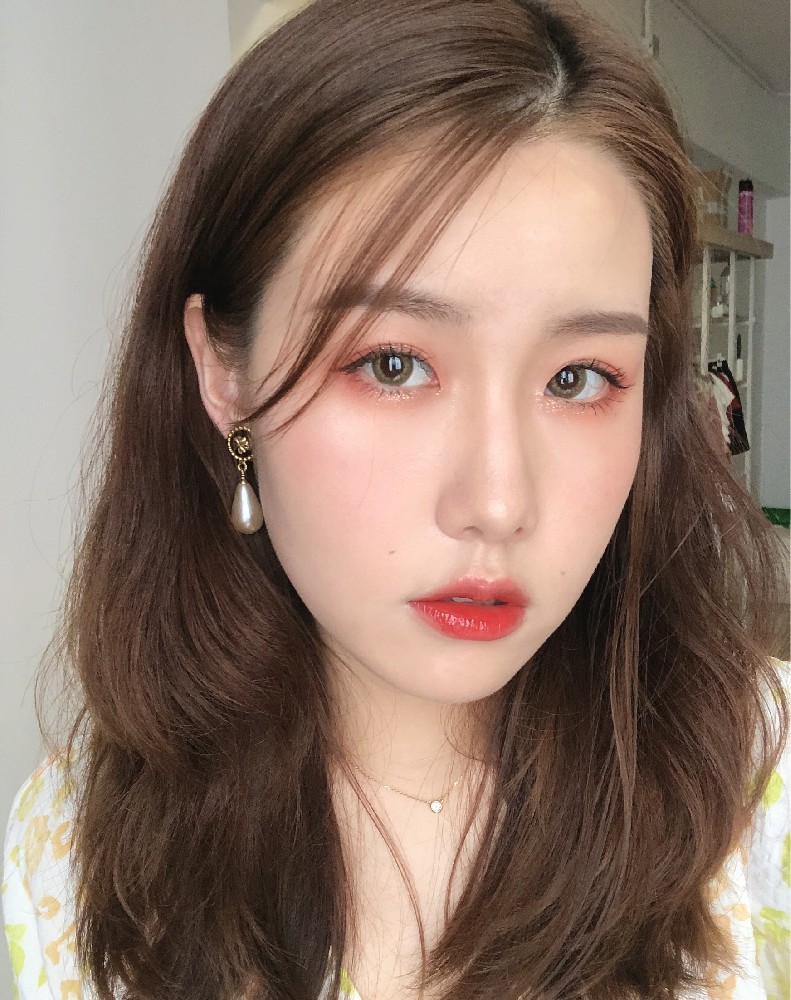 A213（345P+2V）中国女 普通美女人生活照经常户外拍照，去过日本旅游