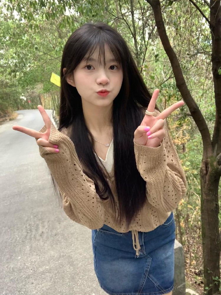 A300 照片2307张 视频91个 日常邻家小妹妹 单纯 可爱 学生 真实 高中生 四季穿着都有