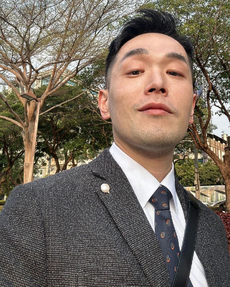 D248 照片1992张 视频13个 台湾 金融工作者 有正装