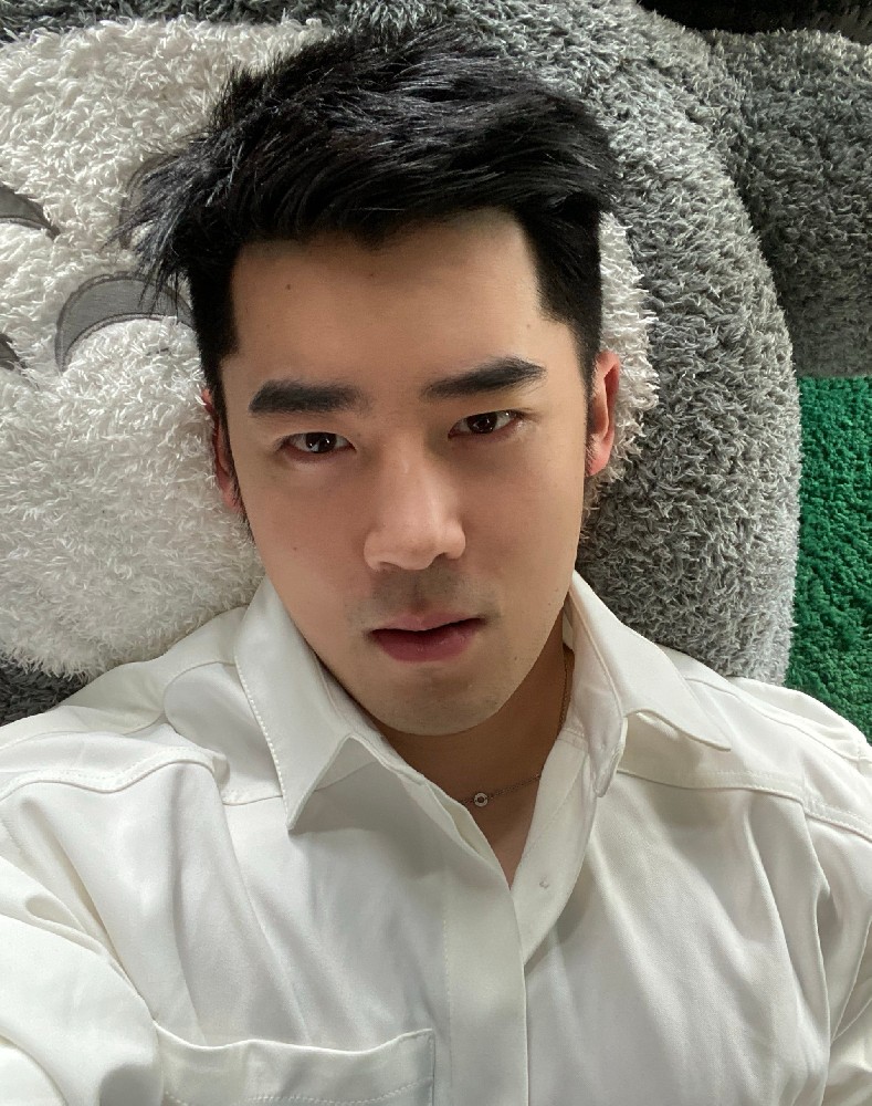 D325 照片1652张 视频29个 中国男 日常生活 旅游 健身 美食 聚会