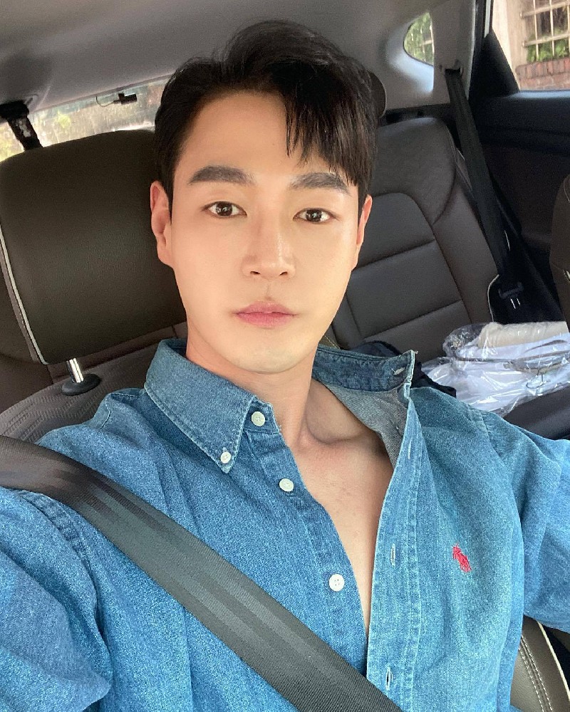 D420 照片314张 视频27个 韩国 肌肉型男 生活日常 旅游