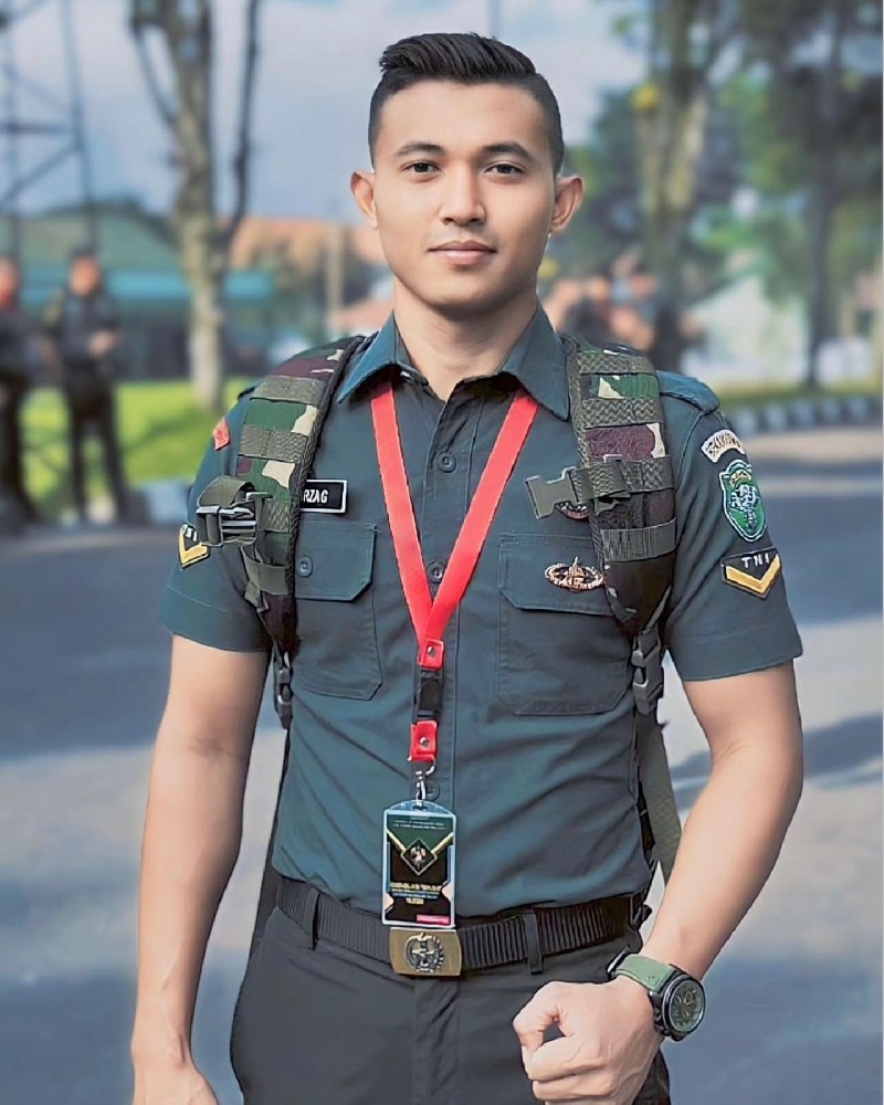 D448 照片279张 视频74个 印度尼西亚 公职 军人 警察 型男 工作照