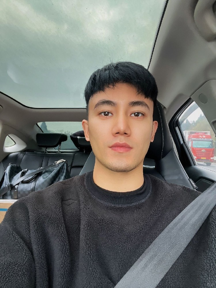 D477 照片233张 视频14个 中国男 日常生活 旅游 健身