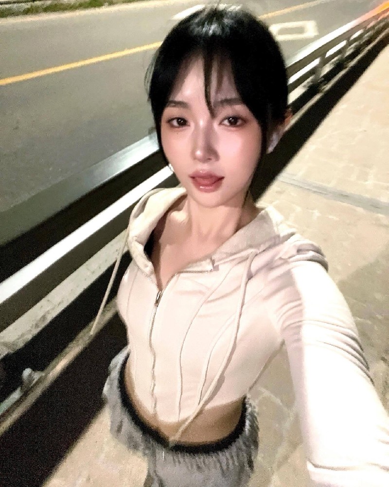 A326 照片493张 视频0个 韩国美女