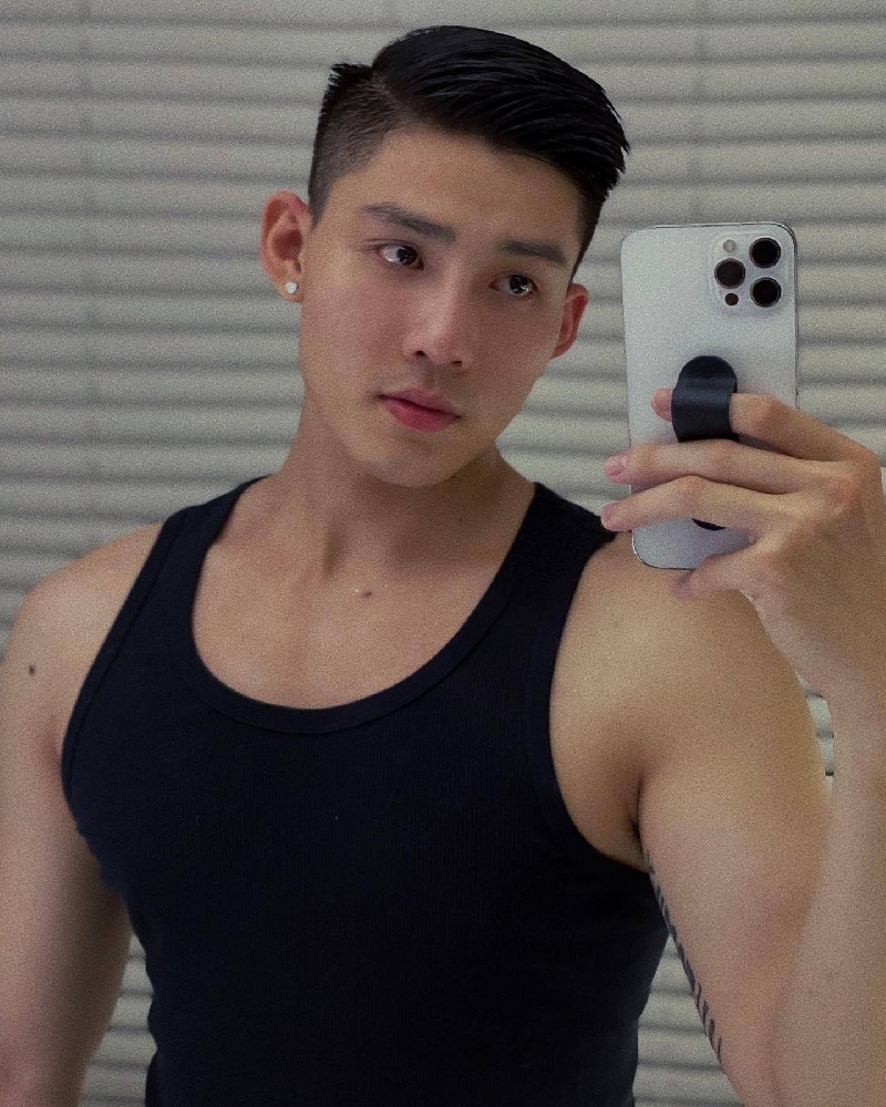 D545 照片941张 视频56个 越南 型男帅哥 生活日常 健身 旅游