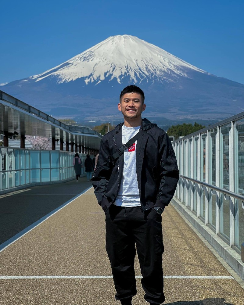 D645 照片460张 视频3个 台湾  轻熟男帅哥 生活日常 健身 朋友聚会 旅游