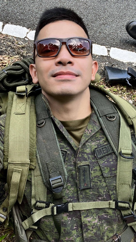 D660 照片1511张 视频20个 美国 菲律宾 退伍兵 医生 较多与亲友的互动合拍；部分美国旅行素材