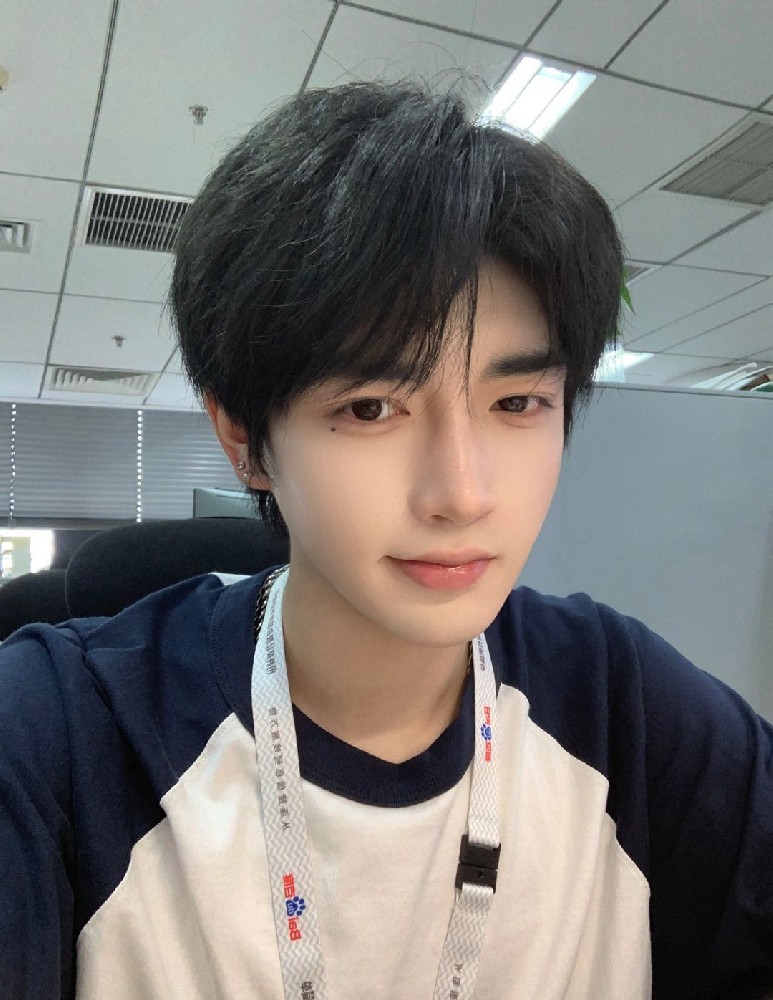 D663 照片127张 视频15个 奶狗 学生 帅哥