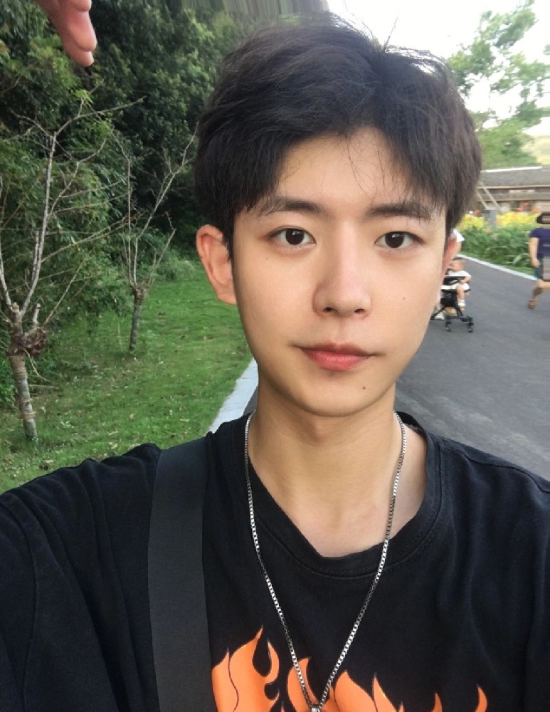 D674 照片2045张 视频12个 中国男 正太 小奶狗 学生