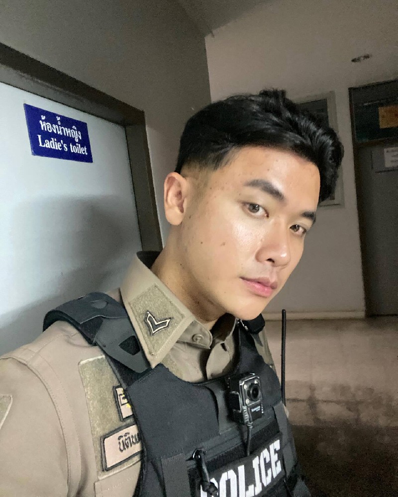 D702 照片1346张 视频43个 泰国 警察 生活日常 足球赛