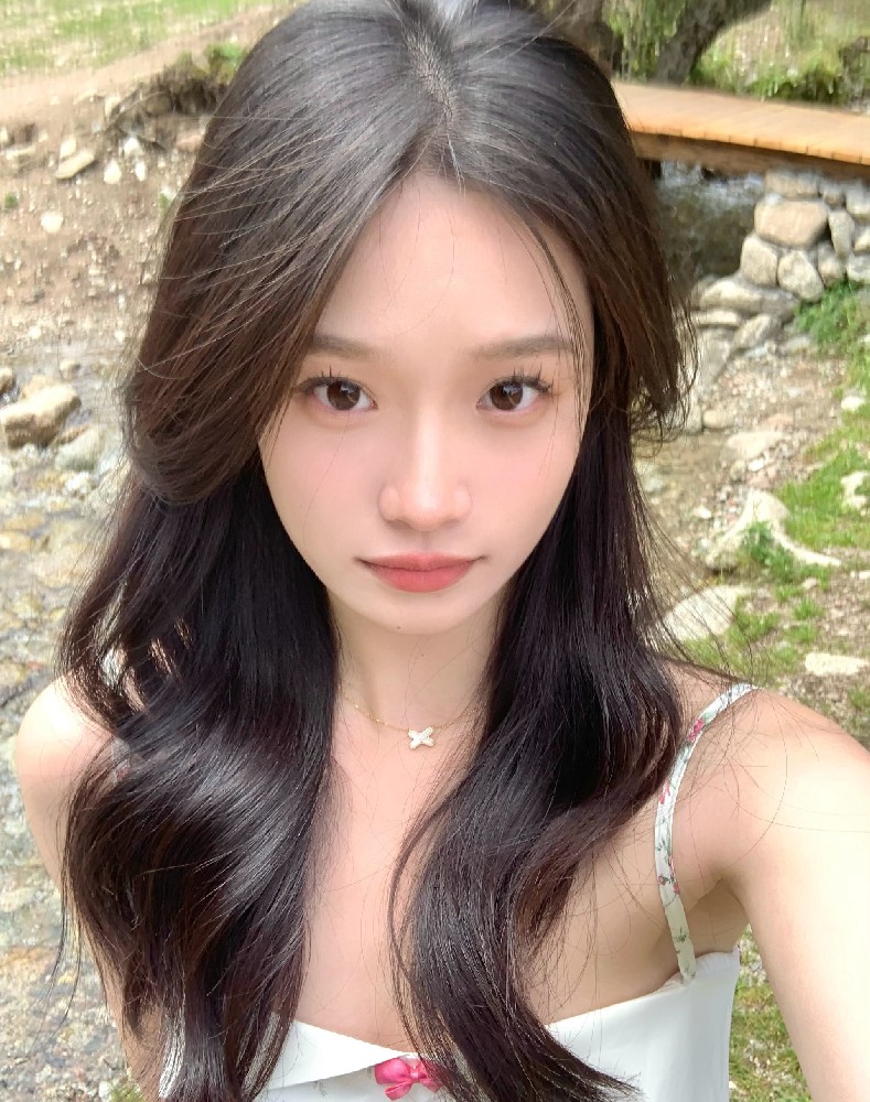 A398 照片792张 视频65个 中国女 少女 学生 可爱 小姐姐 真实 生活日常 旅游