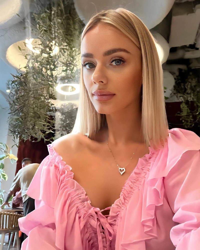 N058 照片805张 视频151个 欧美女 生活 旅游 豪车 宝妈