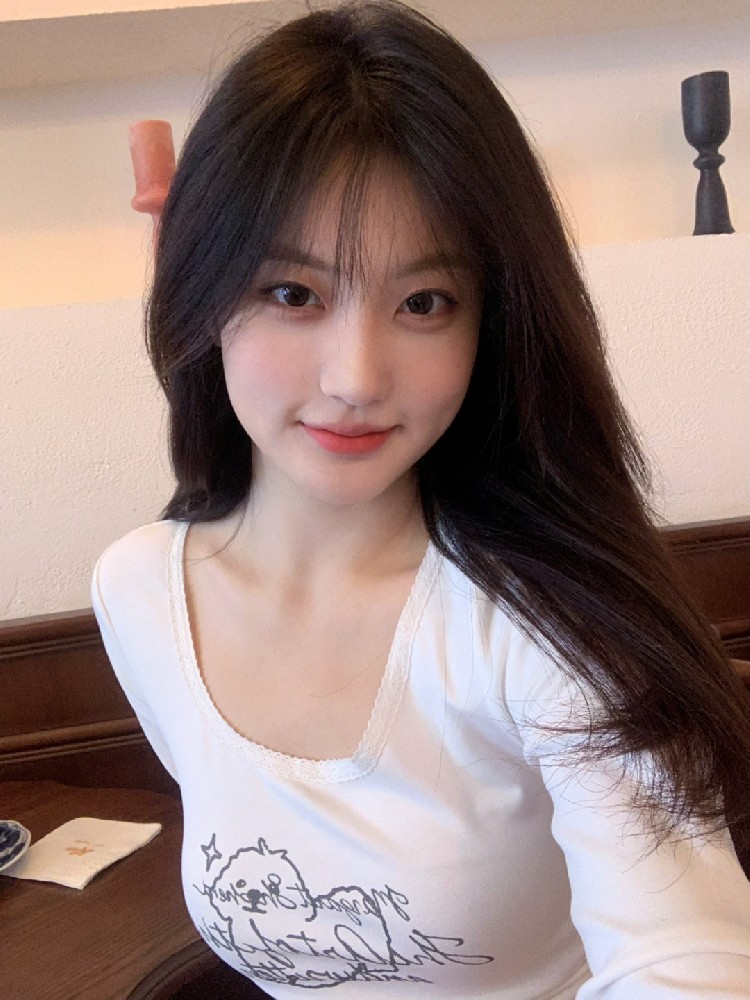 A463 照片1252张 视频52个 中国女 可爱小姐姐 生活日常 旅游 自拍多 自拍视频多