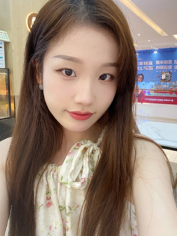 L127 照片211张 视频74个 中国女 少女 学生 真实 视频多