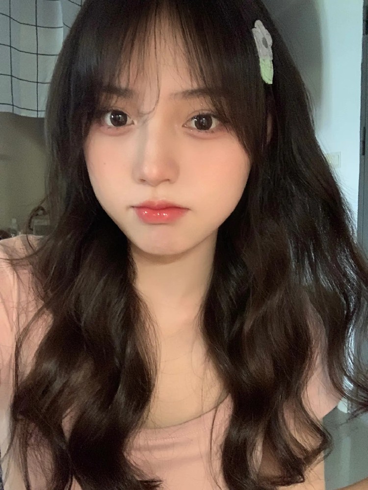 L132 照片669张 视频49个 中国女 少女 学生 可爱 真实