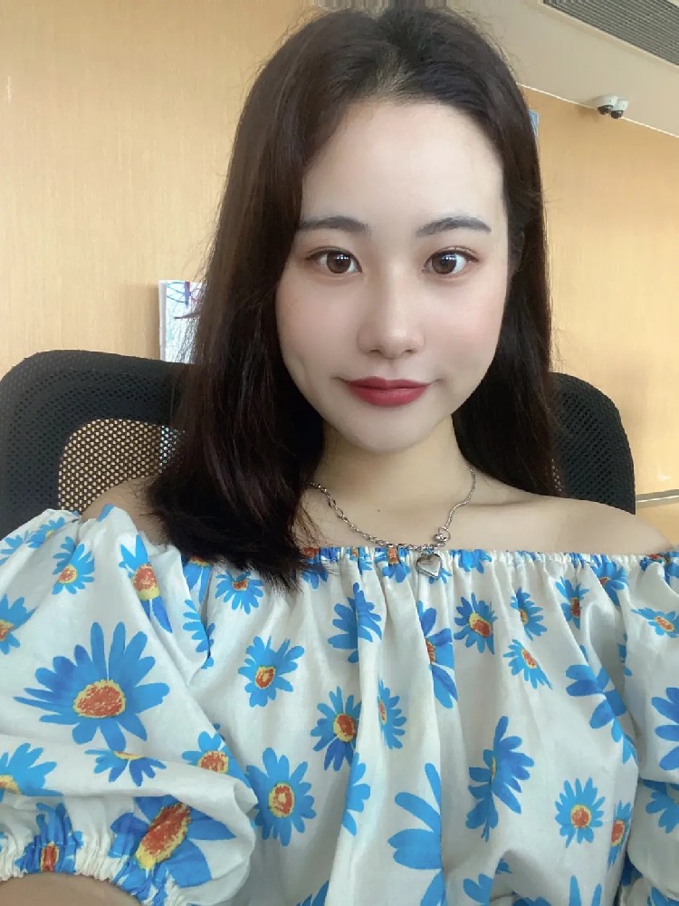 L136 照片283张 视频52个 中国女 美女 少妇小姐姐 真实 视频多