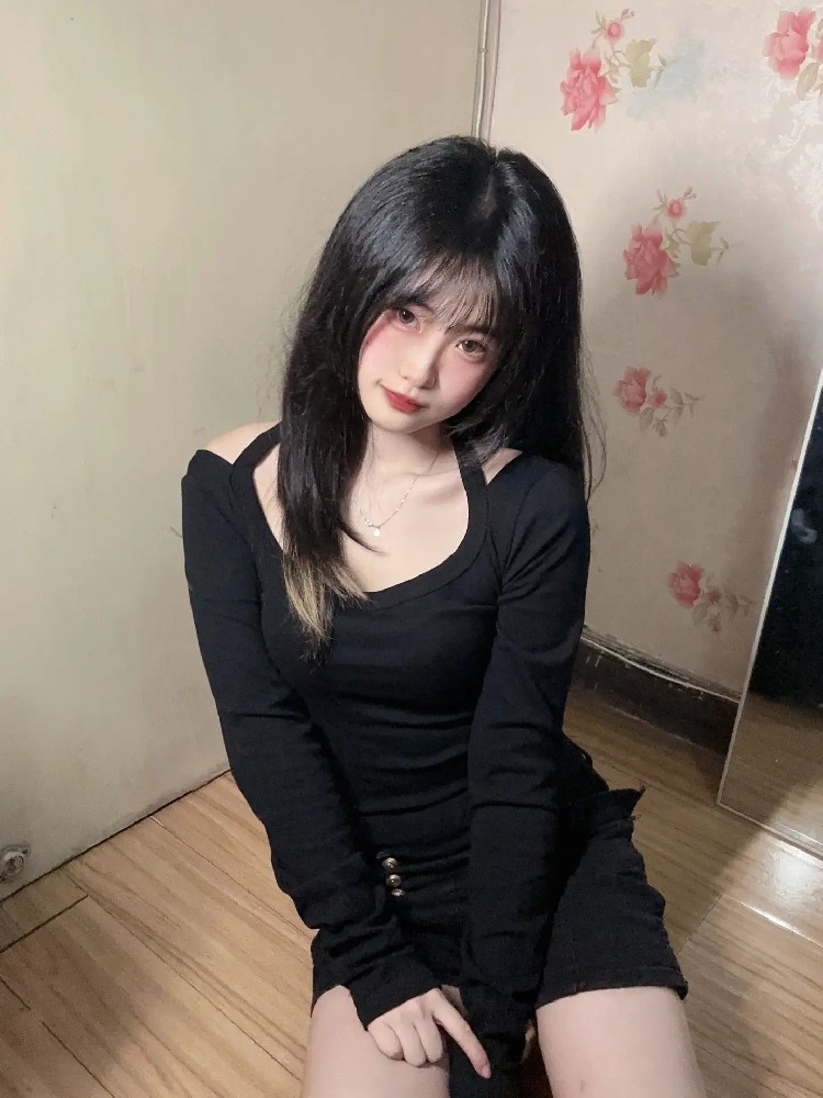 L150 照片336张 视频21个 中国女 少女 学生 可爱 性感