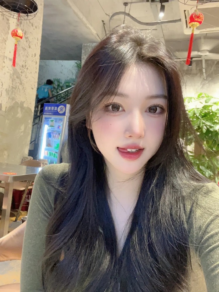 L153 照片247张 视频209个 中国女 少妇小姐姐 真实 视频多