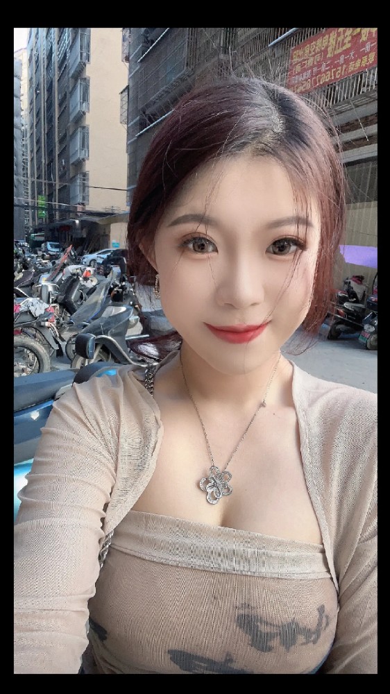 L163 照片173张 视频114个 中国女 美女 小姐姐 真实 视频多