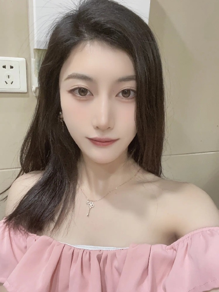 L172 照片408张 视频149个 中国女 真实美女 少妇 小姐姐 生活日常 美食