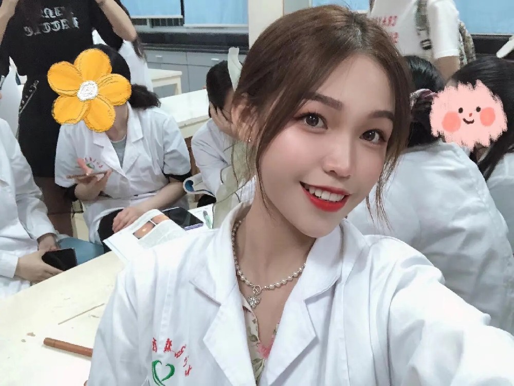 L185 照片619张 视频89个 中国女 医护 真实 日常生活旅游工作