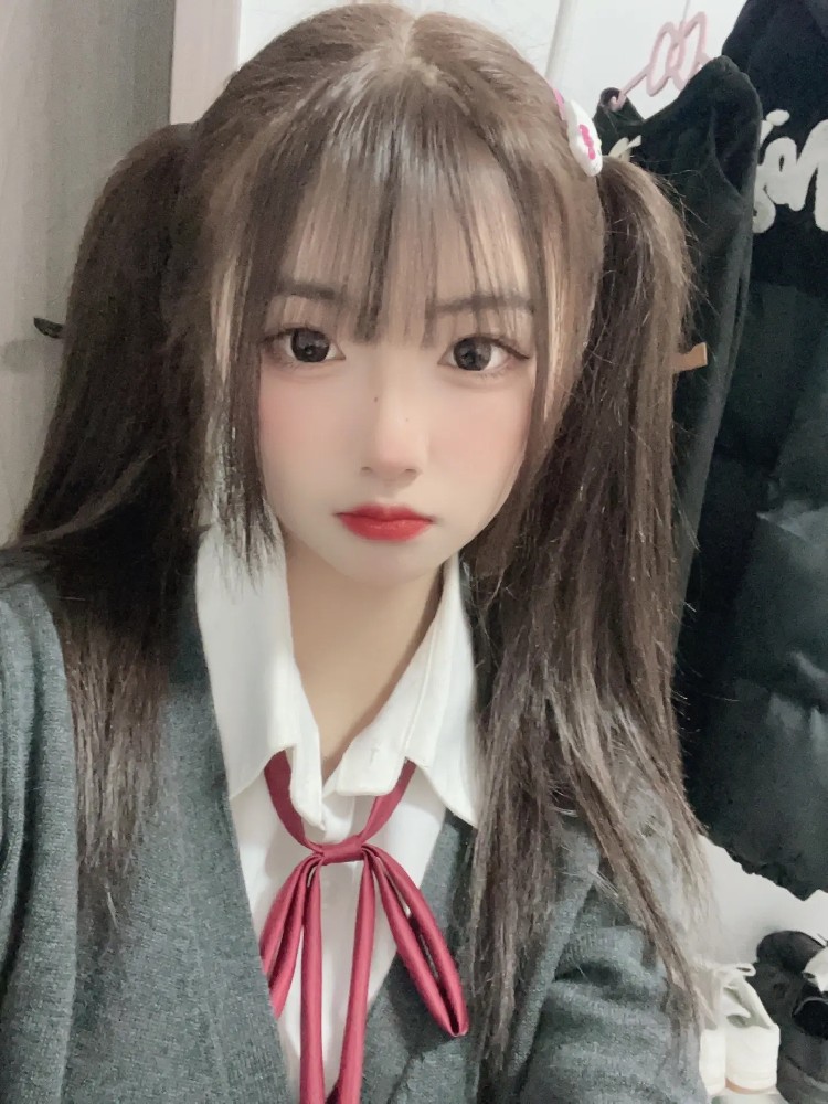 L196 照片694张 视频29个 中国女 少女 可爱 萝莉 学生 真实