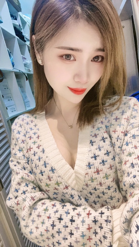 L202 照片985张 视频158个 中国女 少妇 美女 小姐姐 真实 自拍多 视频多