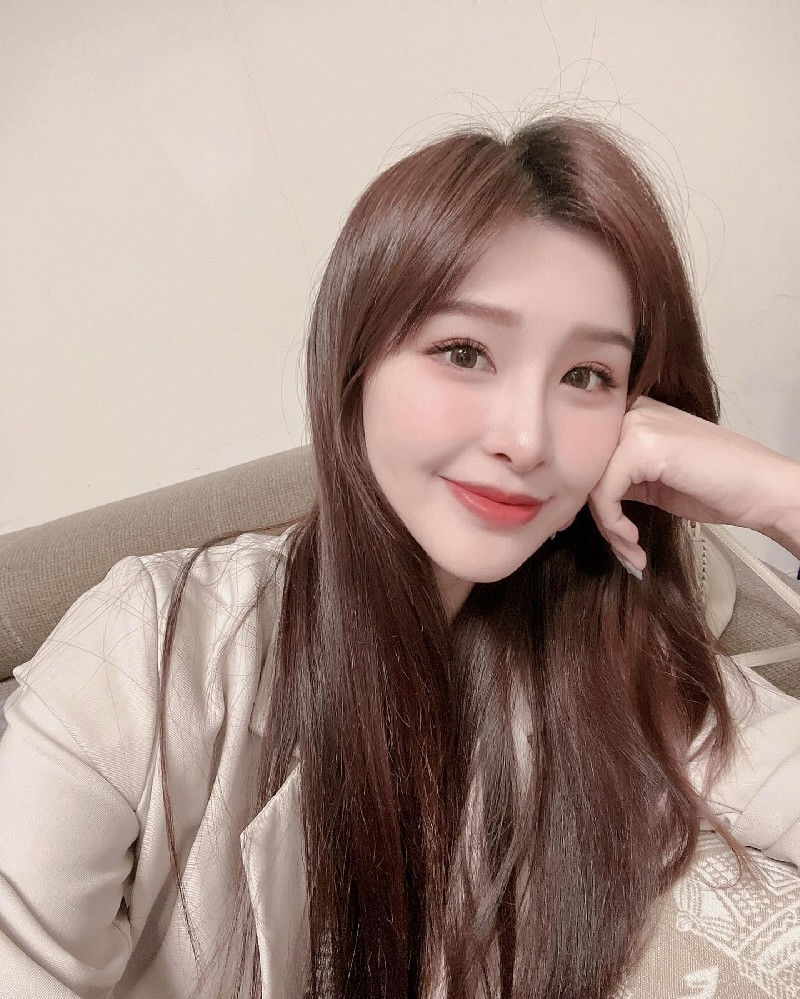 A519 照片2503张 视频24个 中国女 台湾 气质美女 生活日常 旅游 自拍多