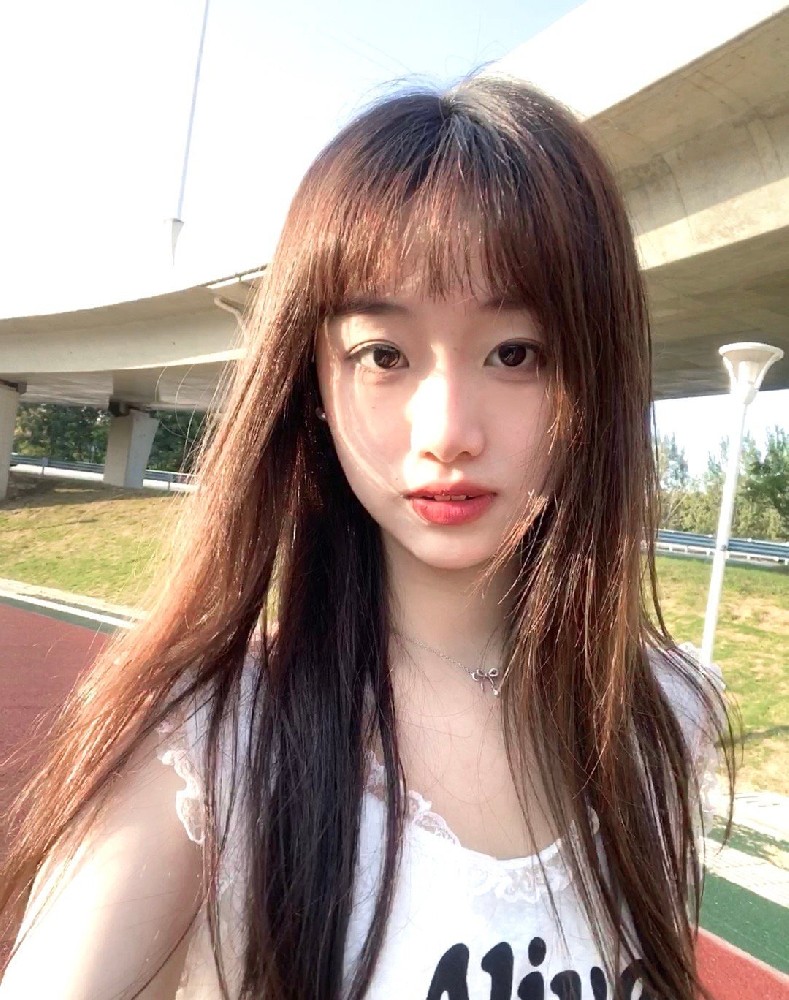 A545 照片425张 视频23个 中国女 少女 学生 真实 可爱 生活日常  校园生活