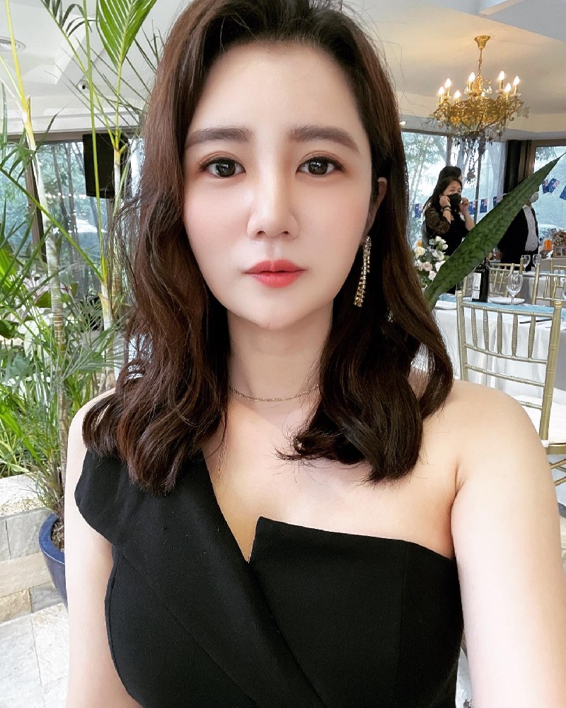 A588 照片314张 视频3个 台湾 美女 气质少妇 生活日常