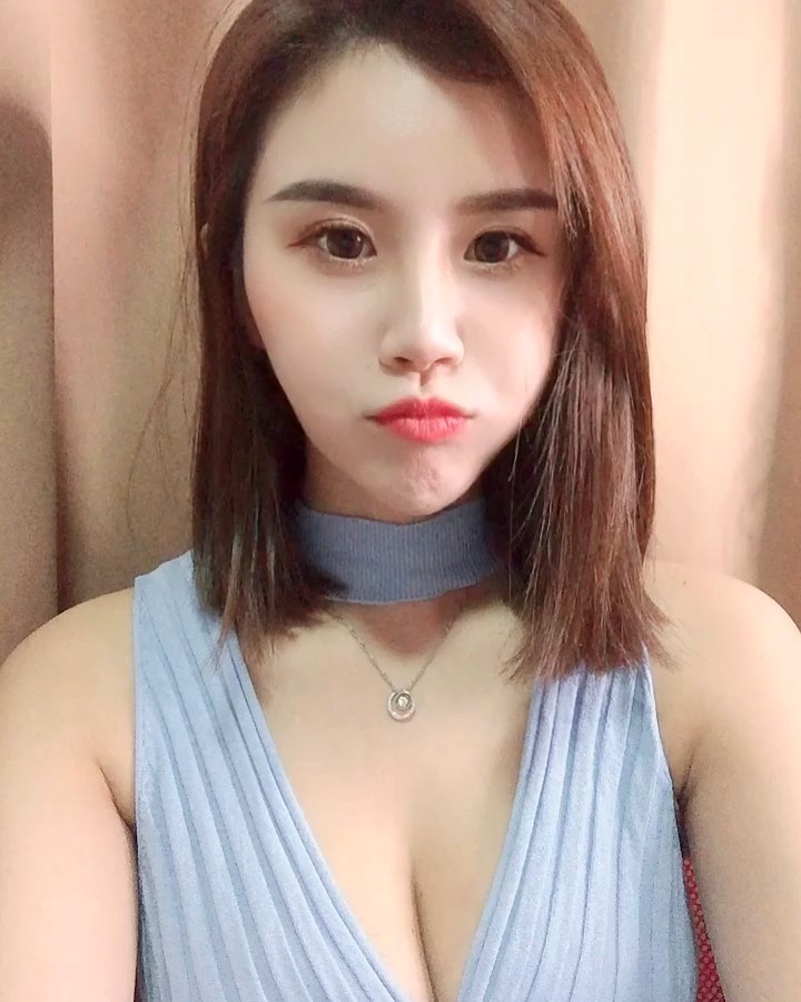 A592 照片1370张 视频107个 台湾 大胸  性感 美女 自拍多