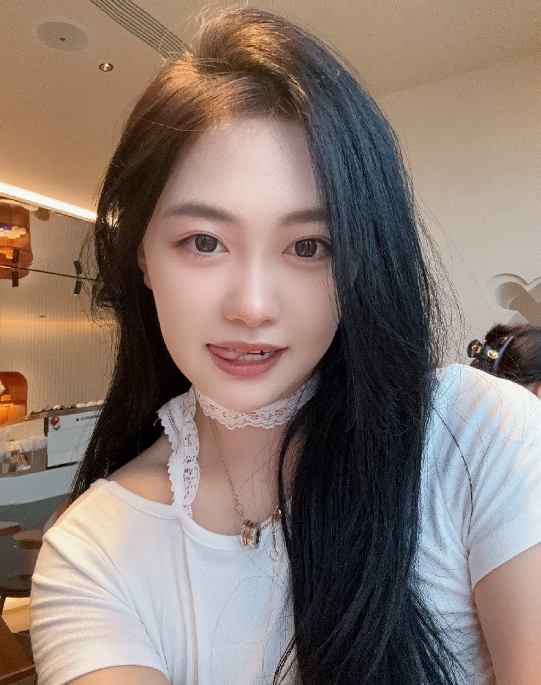 A597 照片600张 视频393个 中国女 美女 真实 生活日常 秀身材 性感 丝袜 原味素材