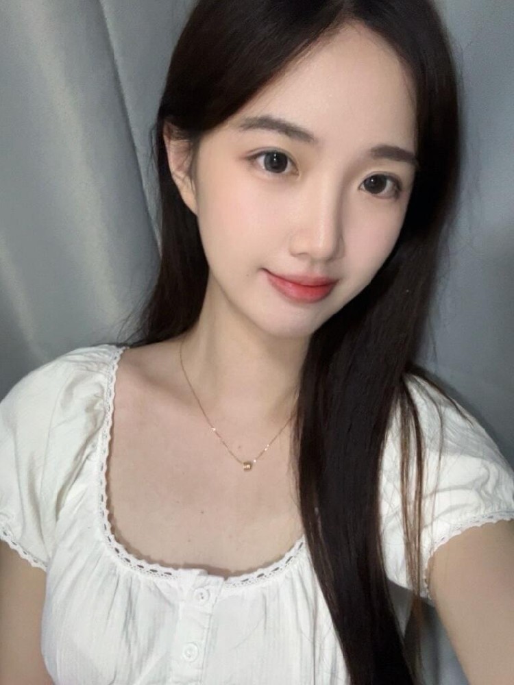 A637 照片406张 视频14个 中国女 少女 年轻美女小姐姐 生活日常 自拍多 真实