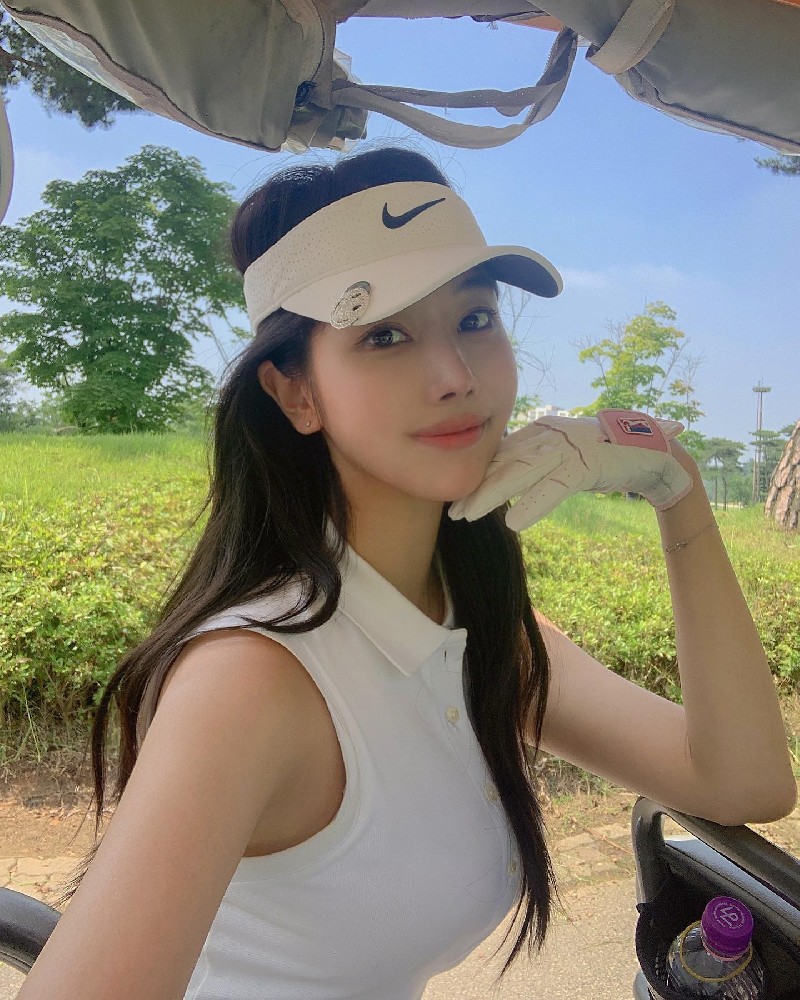A676 照片1357张 视频27个 韩国 气质美女 生活日常 旅游 高尔夫
