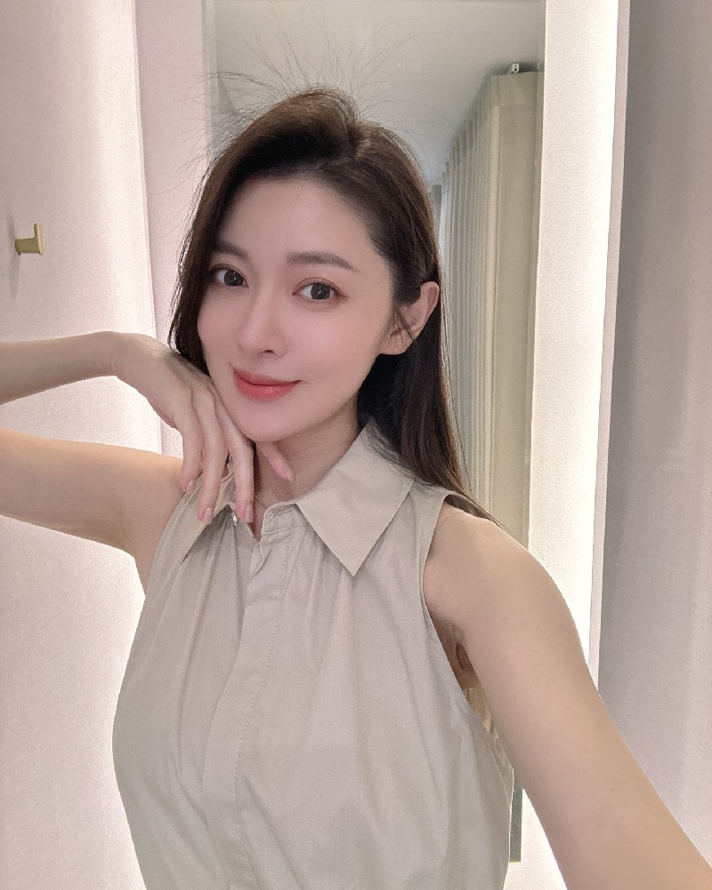 A682 照片1724张 视频108个 台湾 白富美 精致高端生活 日常 生活 旅游 自拍多