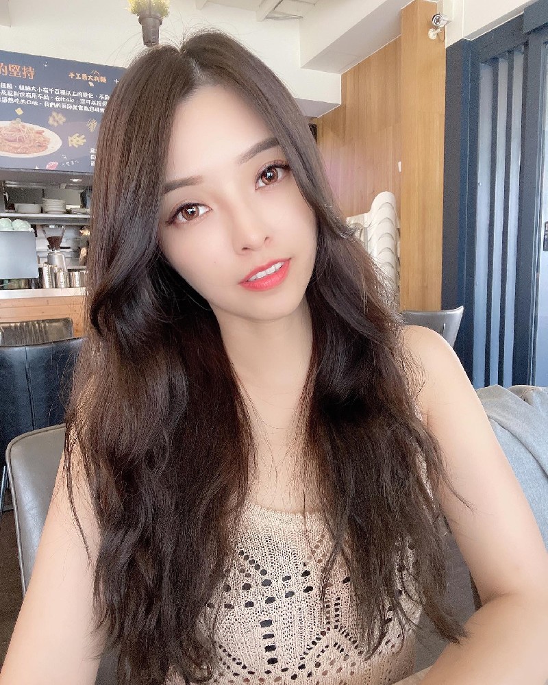 A692 照片1469张 视频31个 台湾 美女 职业空姐 宝妈 日常 生活 旅游