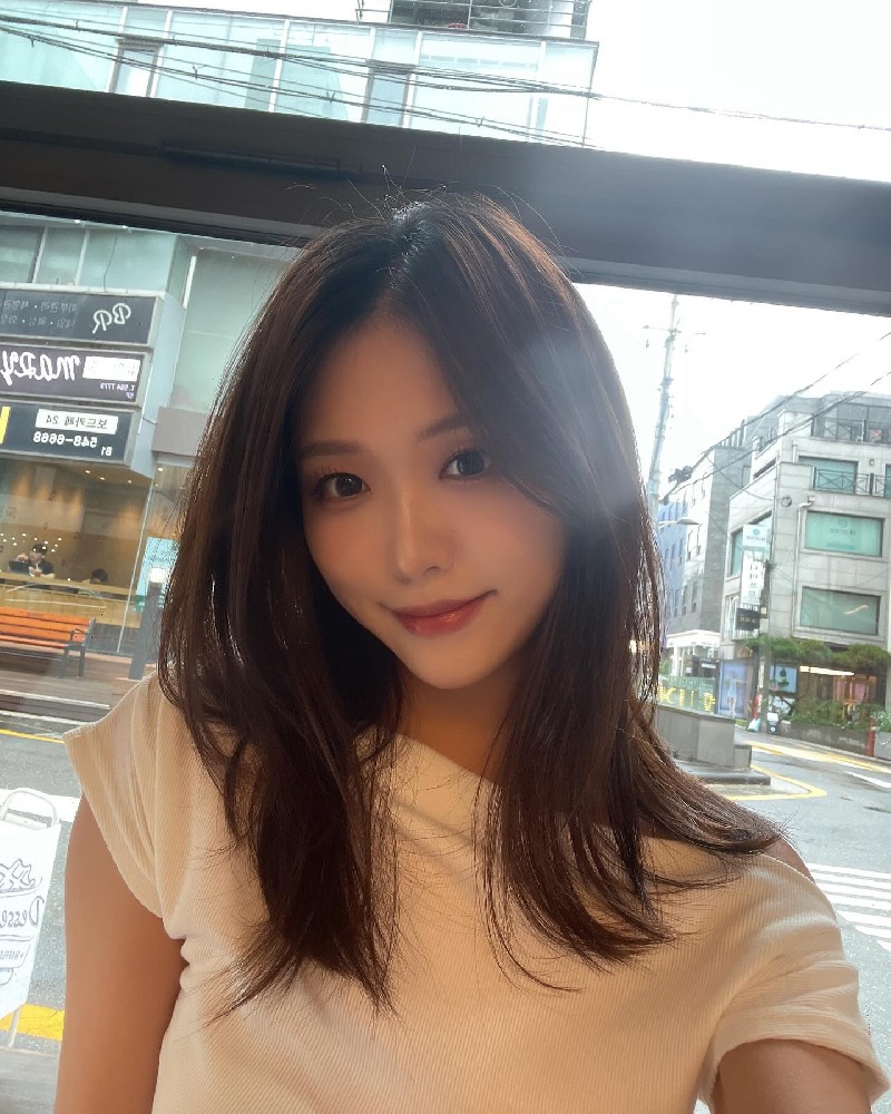 ZJA826 照片1113张 视频17个 中国女 气质美女 性感 生活日常 旅游 有正装 SFZ SFZ 加州驾驶证