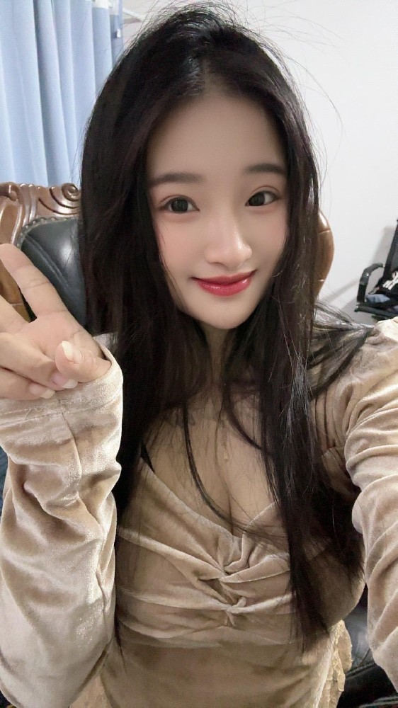 A835 照片79张 视频207个  中国女 少妇 小姐姐 生活日常 真实 自拍视频多