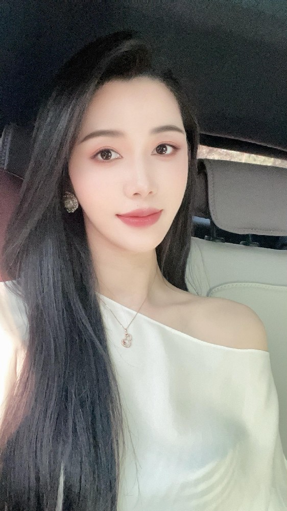 A853 照片209张 视频56个 中国女 少妇 成熟气质美女 生活日常 旅游