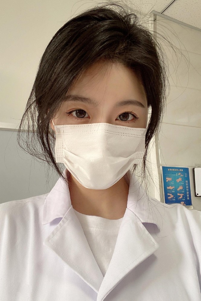 A862 照片630张 视频47个 中国女 医生 医护 生活日常 旅游 工作