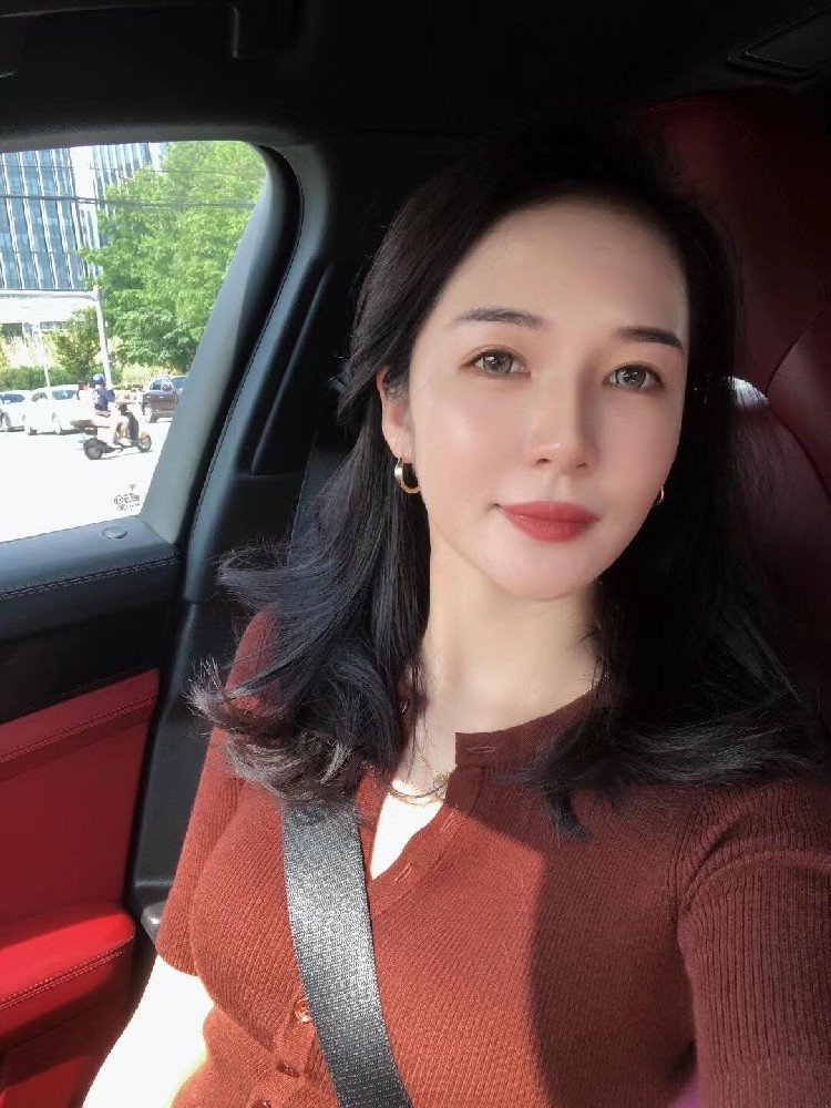 A884 照片506张 视频90个 中国女 气质少妇 富婆 生活日常 旅游