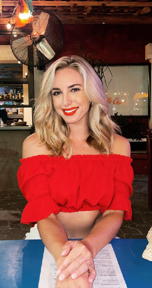 N155 照片1224张 视频81个 美国 气质成熟美女 主持人 正装 工作 生活日常 旅游