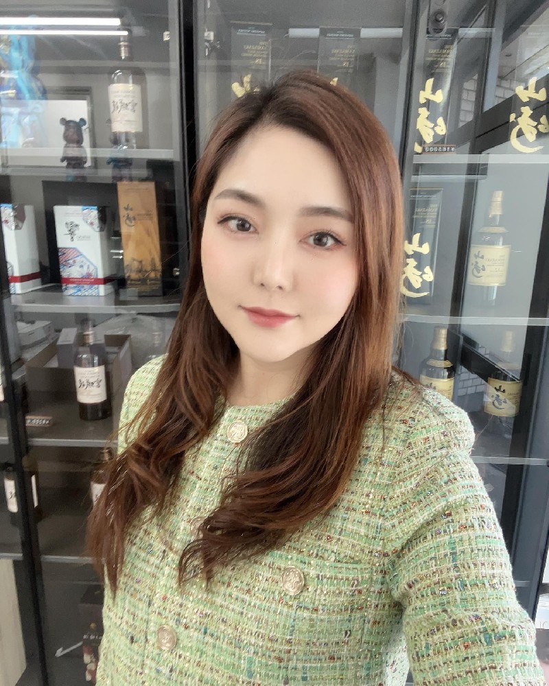 A950 照片320张 视频9个 日本 成熟白领 工作生活日常 旅游 聚会 自拍多