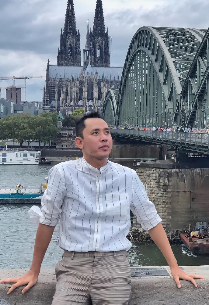 F068 照片463张 视频66个 德国 帅哥套图素材_有旅游，学校培训，户外照片较多，视频带自拍