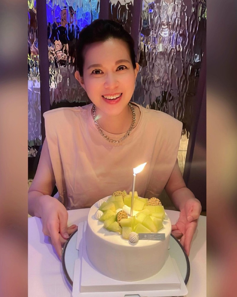 A983 照片647张 视频8个 台湾 气质少妇 主持人 生活日常 旅游 工作 曝光低